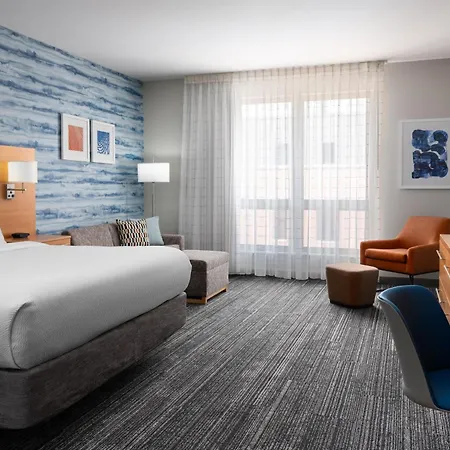 Towneplace Suites By Marriott Champaign Exterior photo
