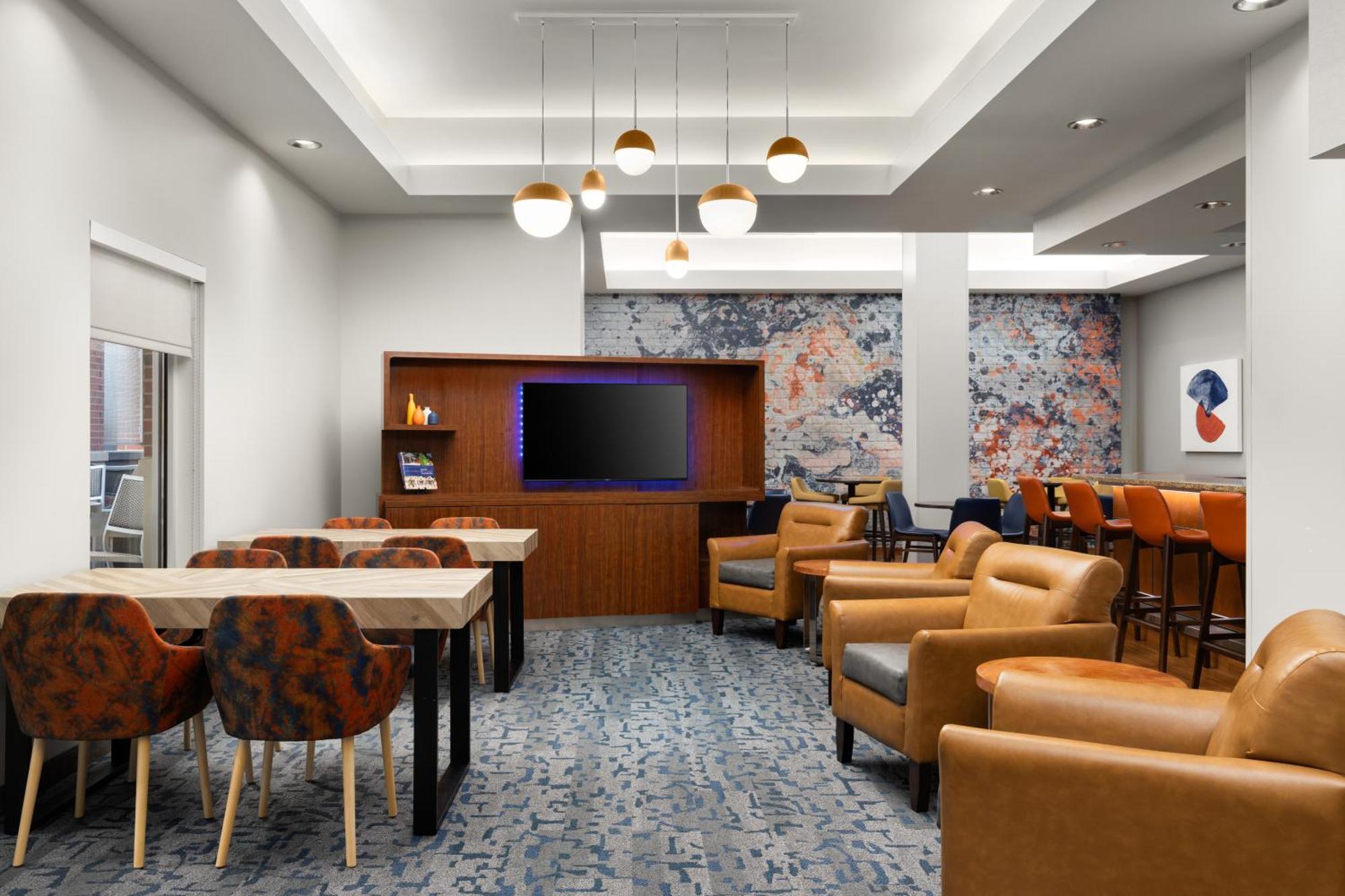 Towneplace By Marriott Hotel Champaign